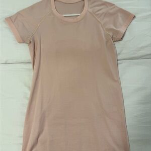 Women's Lululemon Pink Swiftly Tech